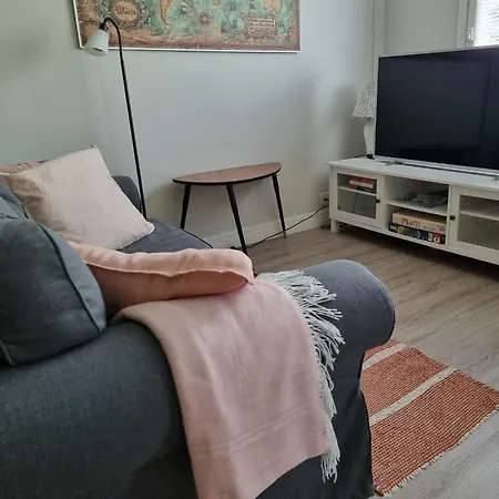 Porin Otso, Away In Center